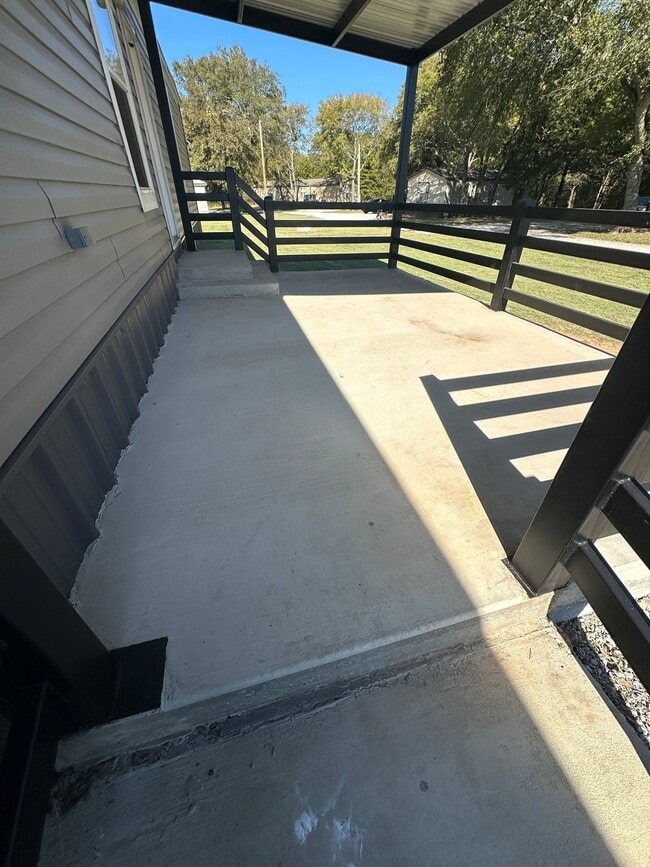 5565 Bermuda Dr