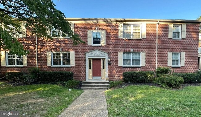 Building Photo - 100 Park Blvd Unit 14A Rental