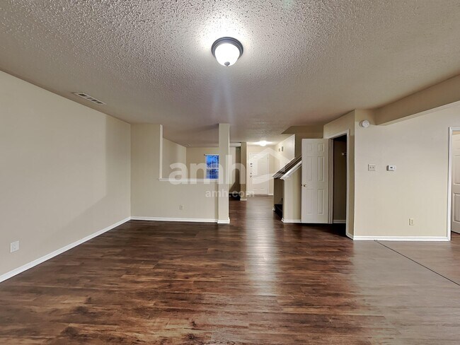 Photo - 6503 W Philadelphia Dr