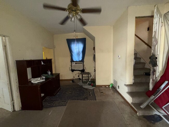 Photo - 618 W Monroe St