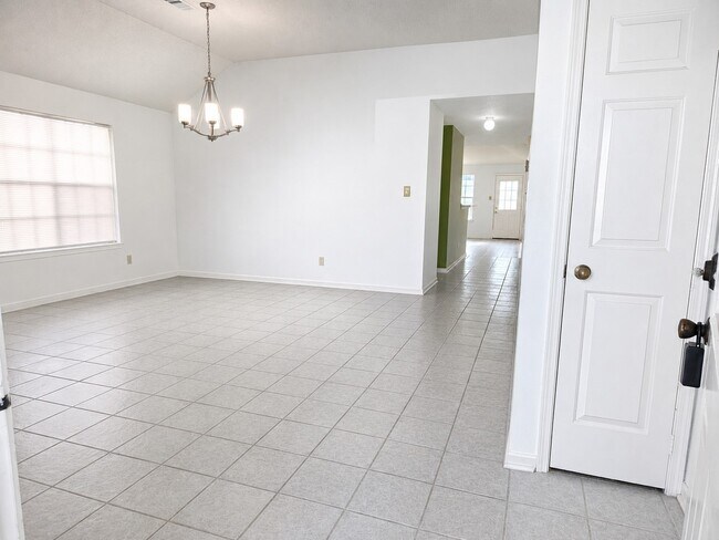 Photo - 17006 Dusty Mill Dr E