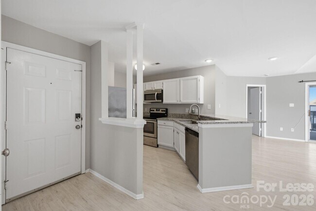 Photo - 18841 Vineyard Point Ln