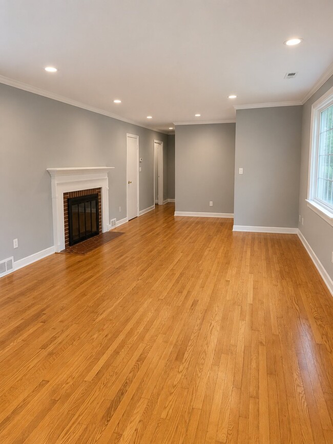 Photo - 1700 Ranch Dr