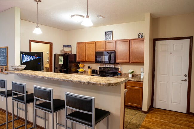 Prairie Pointe Student Living