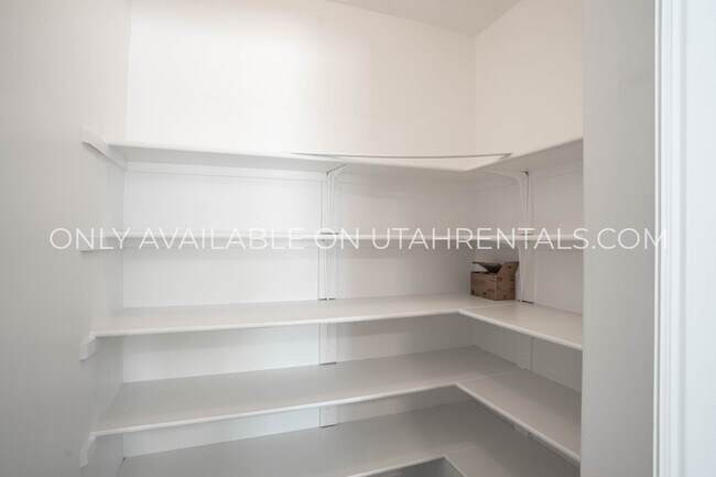 Photo - 2053 S State St