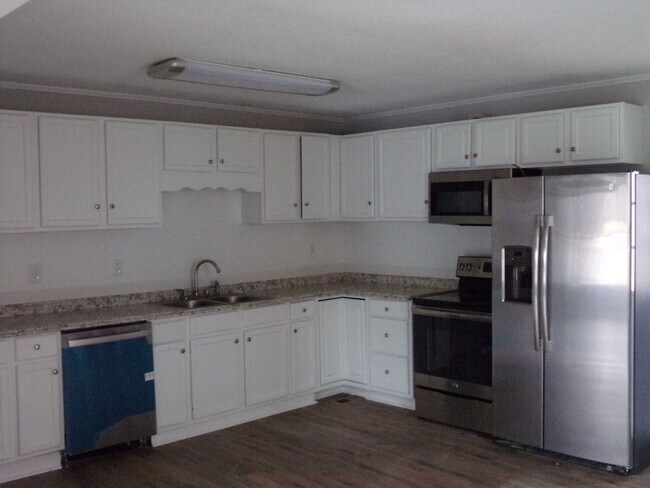 Photo - Stunning 4-bedroom, 2-bathroom home in Elizabethtown, KY!