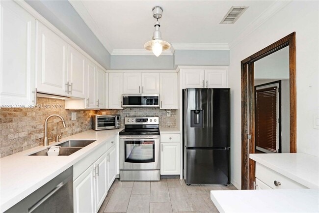 Photo - 221 Camilo Ave