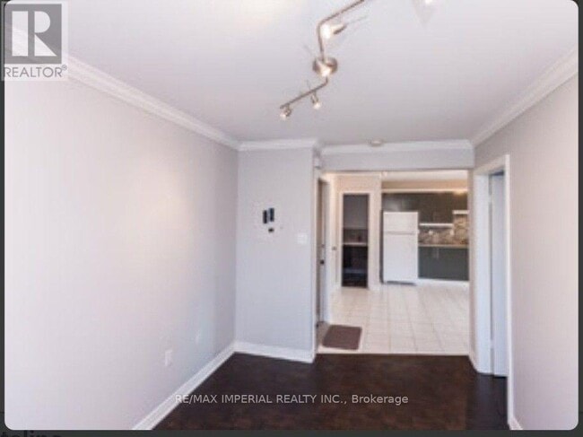 Photo - 714 R Dufferin St