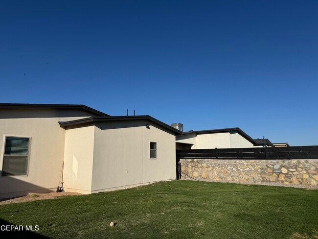 Photo - 15148 Concentrate Ave
