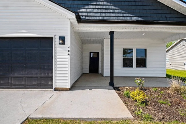 Photo - 206 Essex Dr