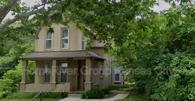 Building Photo - 1914 E Missouri Ave Rental