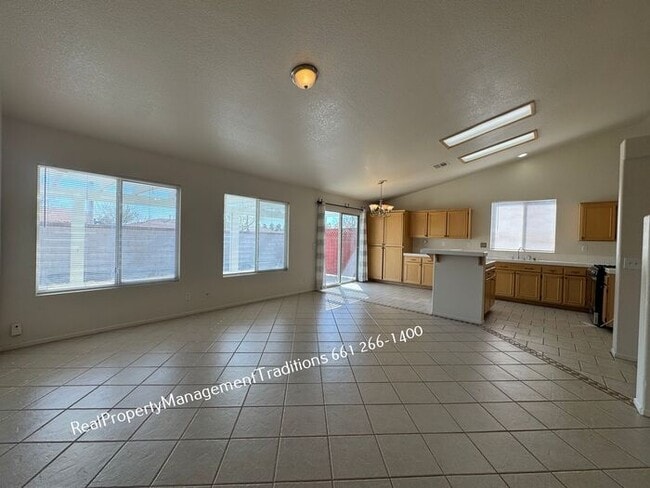 Photo - charming 3+2 in Lancaster