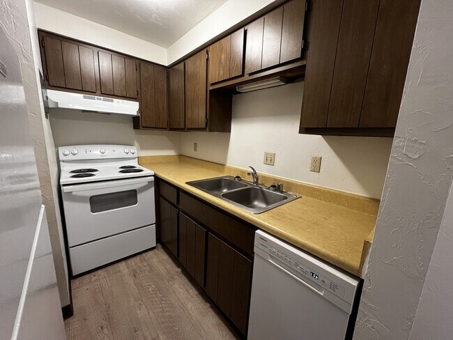 Photo - 2760 Humboldt Rd