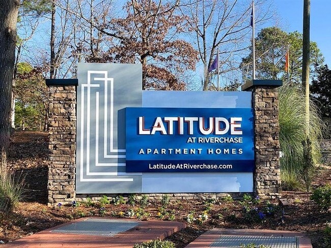 Building Photo - Latitude at Riverchase Rental