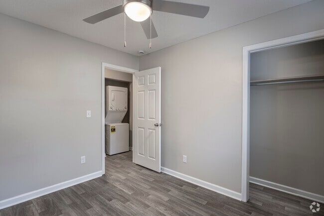 2BR, 1BA - 780SF - Second Bedroom