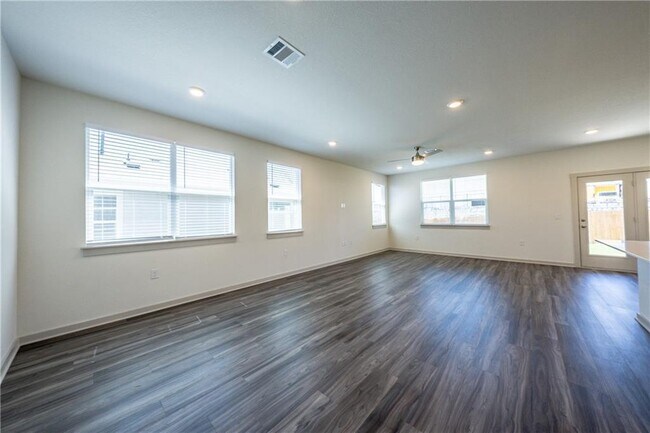 Photo - 13708 Lubeck Dr