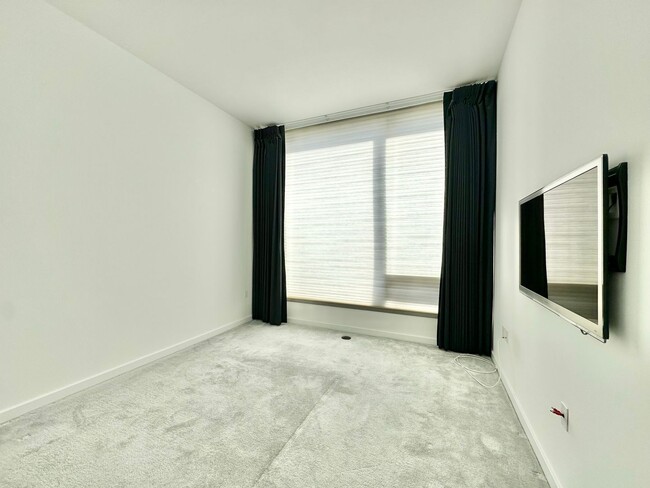 Photo - EPIC REA: GORGEOUS 1BD/ 1BA Condo w/ Amazing Views & Fabulous Rooftop