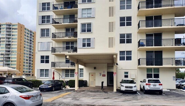 Photo - 1501 S Ocean Dr Unit 205
