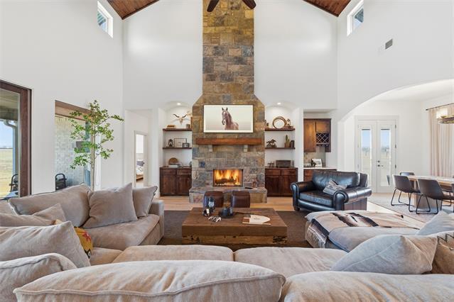 Photo - 570 S Point Ct