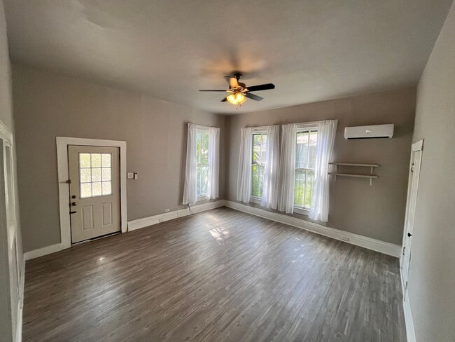 Photo - Gorgeous Studio Near The Pearl! Unit 2