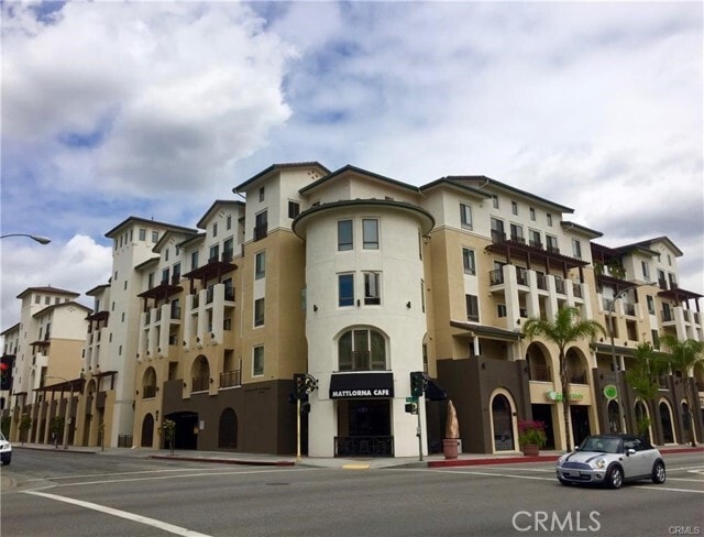 Building Photo - 28 N 3rd St Unit B506