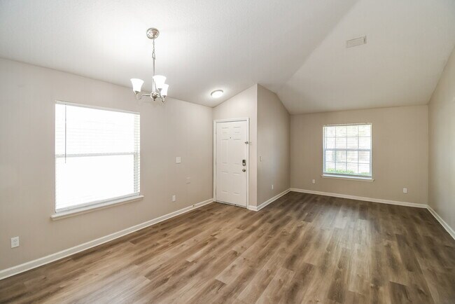 Photo - 10932 Campus Heights Ln