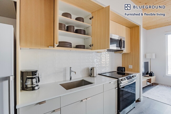 Photo - 154 Broadway-SI FL2-ID1105 Unit SI FL2-ID1105