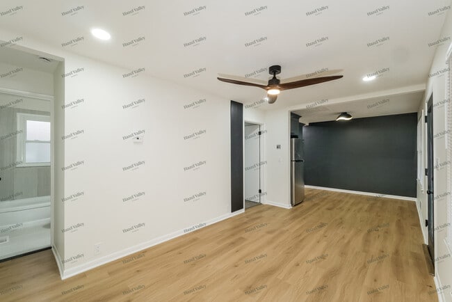 Photo - 7600 Woodson Rd