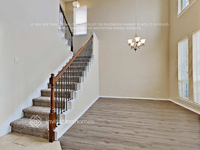 3121 Stonecrop Trail