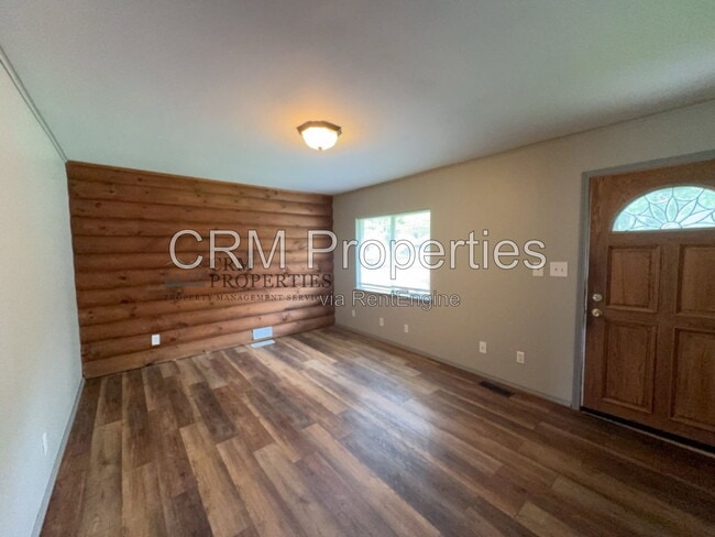 212 Southlea Dr