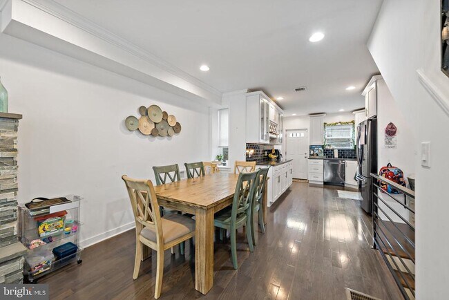 Photo - 1214 S Bonsall St