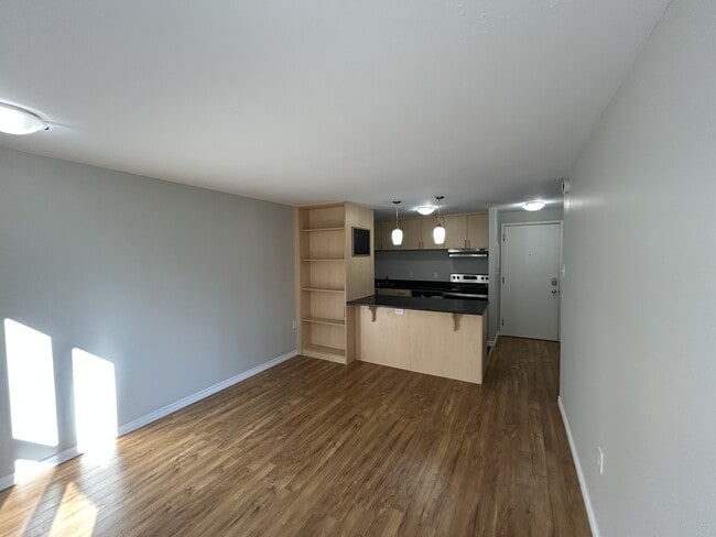 Photo - 5222-5222 Green St Unit 24