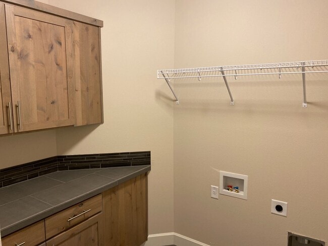 Photo - 4756-4758 SW Zenith Ave Unit 4756 SW Zenith- Front House