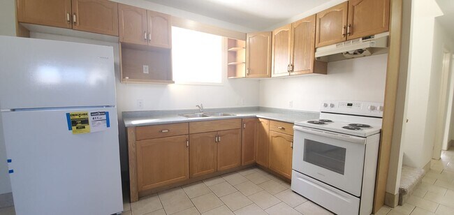 Photo - 145 Centre St Unit B