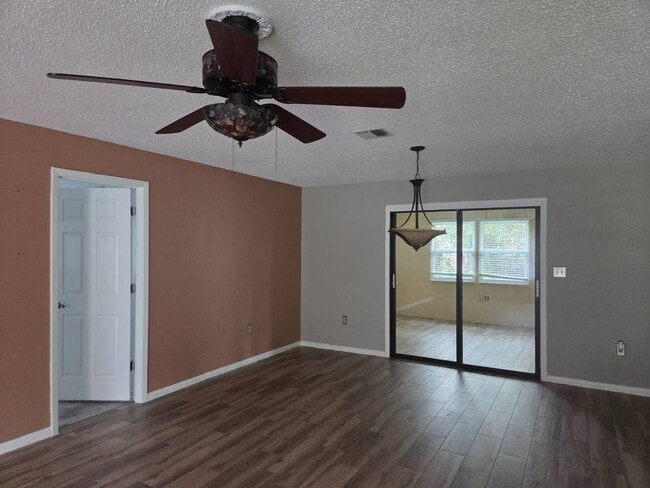 Photo - 1610 Pruitts Landing St