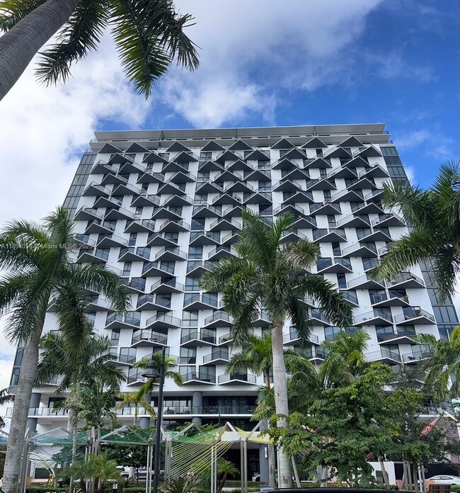 Building Photo - 5300 Paseo Blvd Unit 810