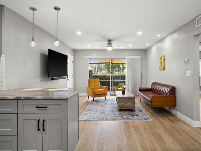 Photo - 8303 Bardmoor Blvd Unit 105