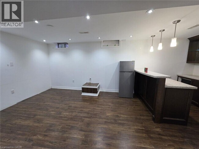 Photo - 79 Mander Pl