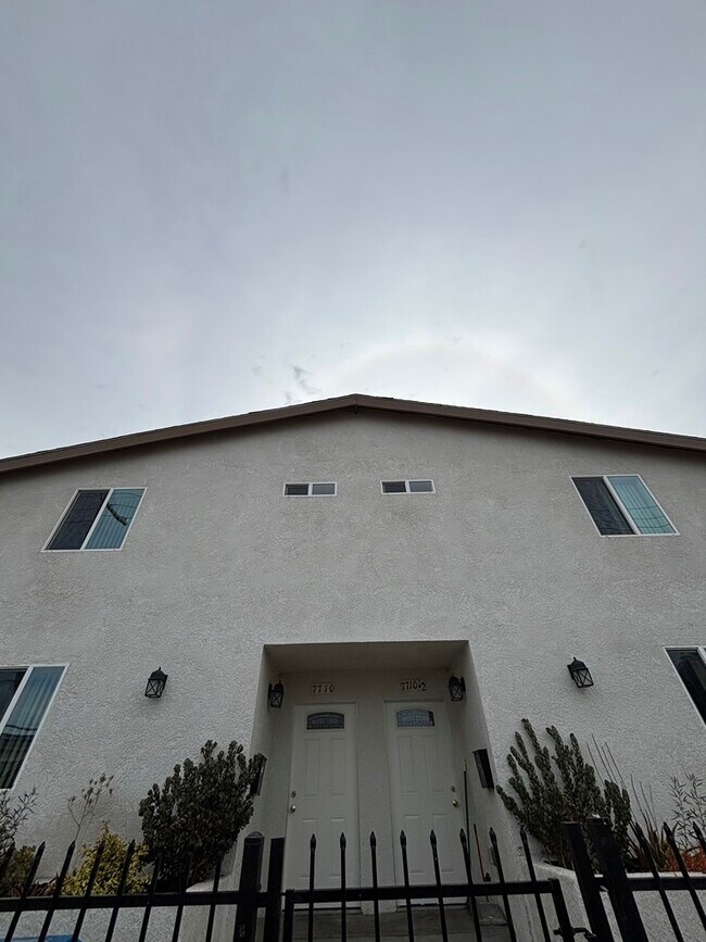 Photo - 7710 S Hoover St