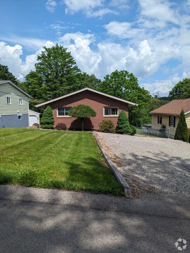 Houses for Rent near Hookstown PA 5 Houses