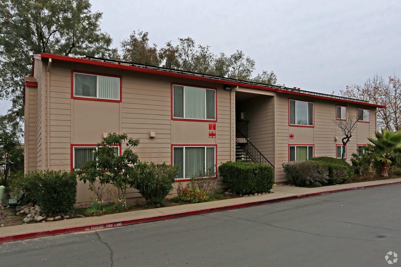 Photo - Foothill Plaza Apartments