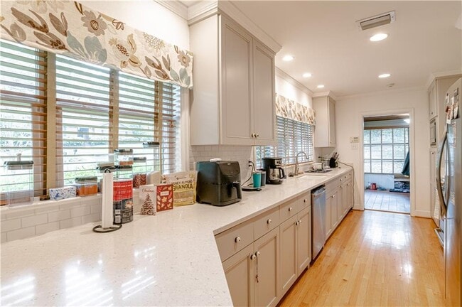 Photo - 324 Dalewood Dr