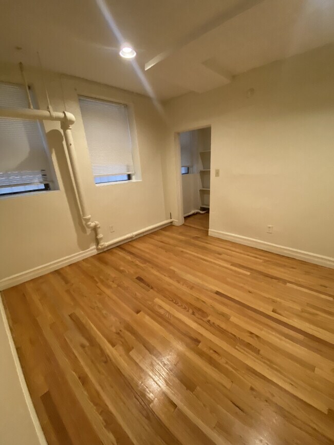 Hemenway Street Apartments