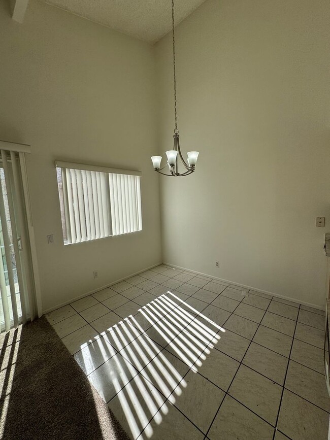 Photo - Orchard Lane Condo for Rent near the 101 F...