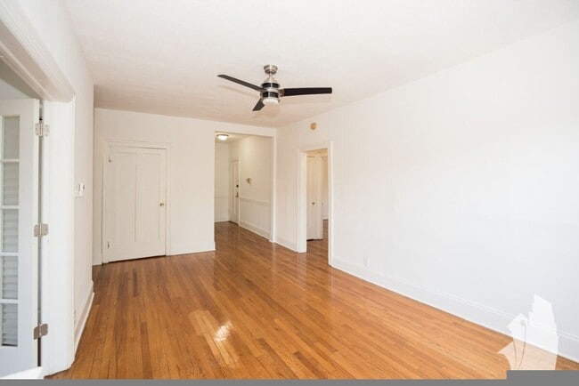 Photo - 632 W Stratford Pl Unit 3BED