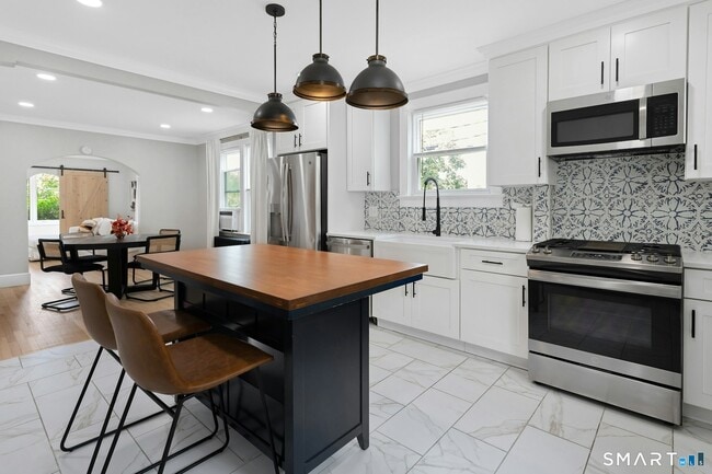 Photo - 137 Rock Spring Rd Unit 1