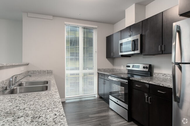 2HAB, 2BA - C4 - Stonefire