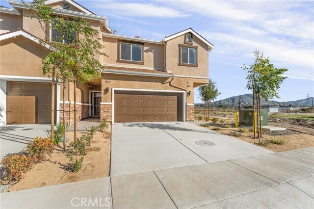 Photo - 904 S Hert St