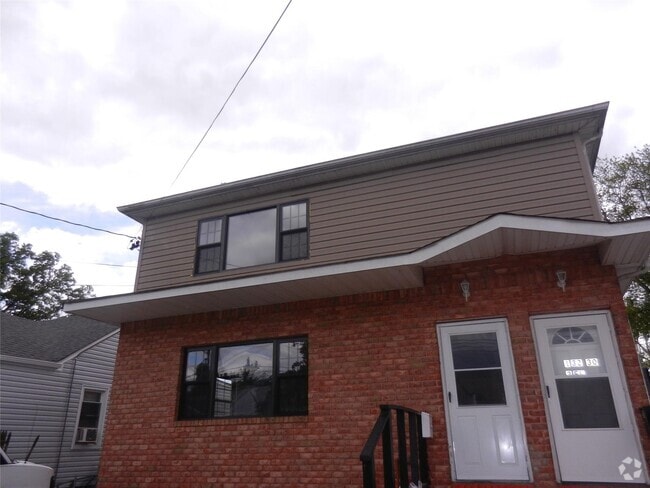 Building Photo - 132-30 156th St Rental
