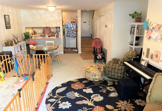 Photo - 333 Monroe St Unidad A